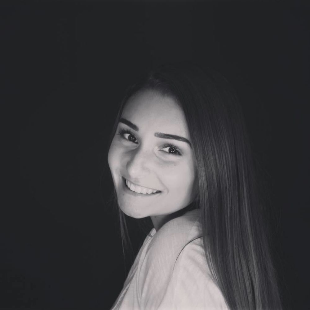 Meet your Posher, Becca